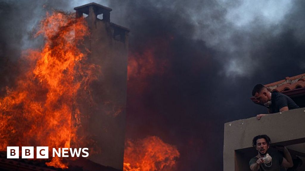 Incendiile de vegetație fac ravagii în Grecia și Turcia, pe fondul persistării căldurii extreme