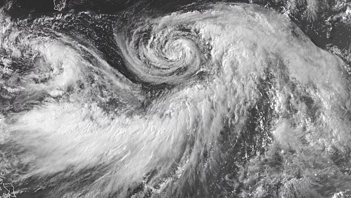 Uraganul Iona se formează după ce se întărește în Oceanul Pacific, dar nu reprezintă o amenințare pentru Hawaii