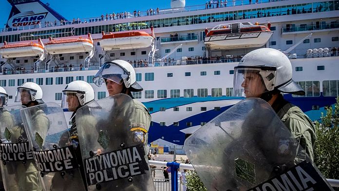 Un grup pro-palestinian din Grecia protestează față de sosirea unei nave de croazieră israeliene pe insula Creta