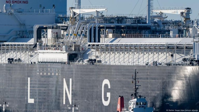 Foto reprezentând acordul comercial putea - Știri România