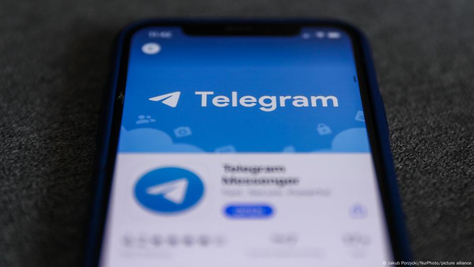 China: Grupul Telegram stârnește indignare din cauza videoclipurilor voyeur