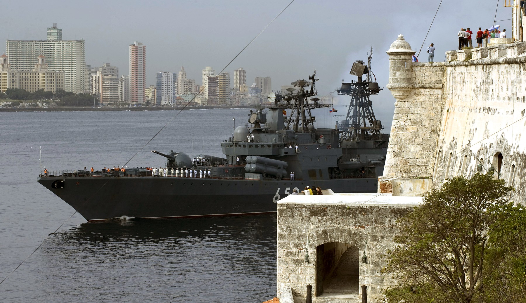 Foto reprezentând nava antisubmarin amiral - Știri România