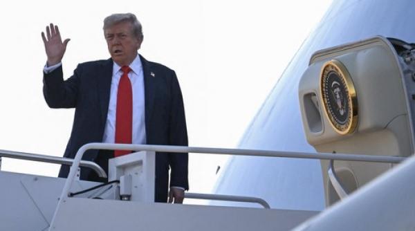 donald trump bordul - Imagine ilustrativă