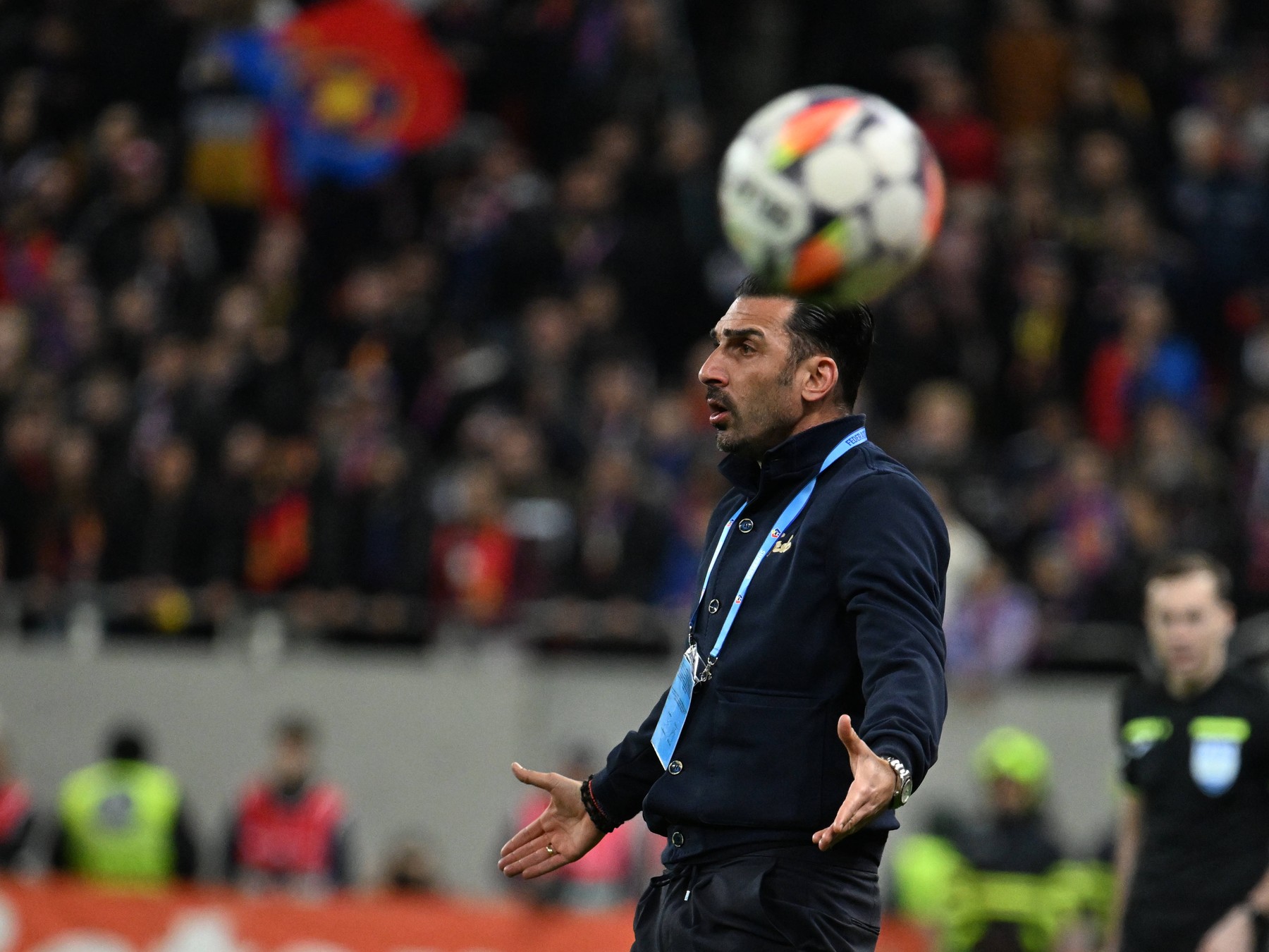 Imagine despre superliga antrenorul fcsb - Top10stiri.ro