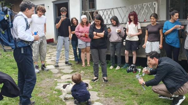 Vizual pentru nicușor mers soția pe Top10stiri.ro