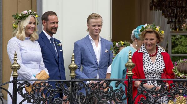 Imagine despre fiul mare prinţesei - Top10stiri.ro