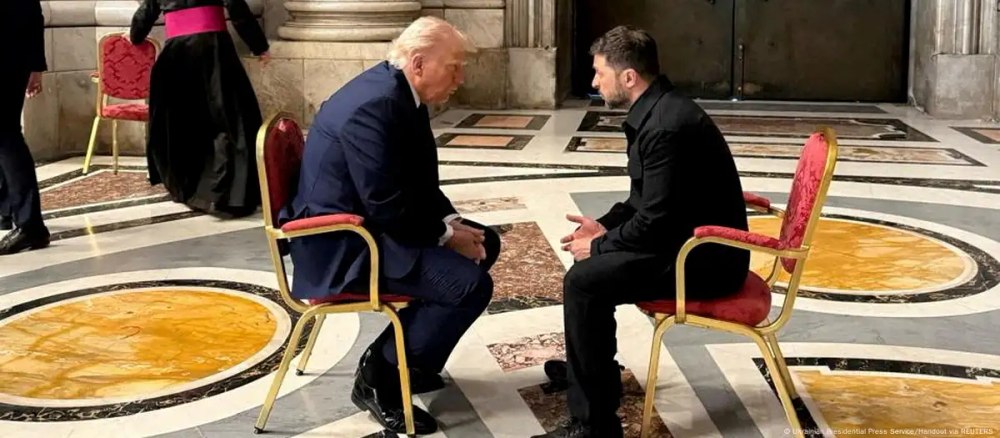 Vizual pentru apropie trump zelenski pe Top10stiri.ro