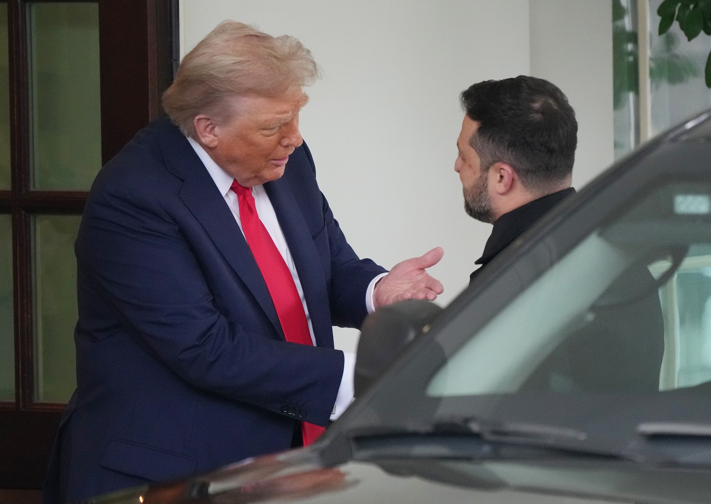 Vizual pentru comentează întâlnirea donald pe Top10stiri.ro