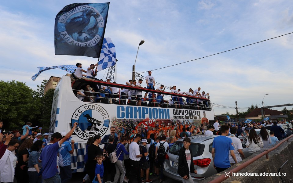 Vizual pentru meciuri tari play pe Top10stiri.ro