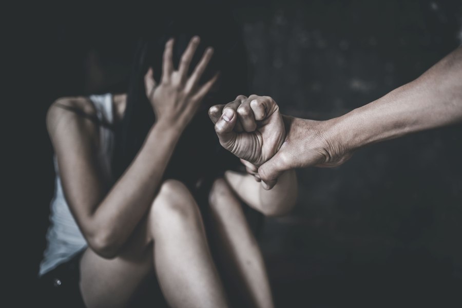 Foto reprezentând pedepse dure agresori - Știri România