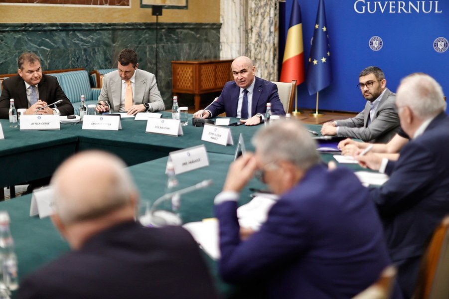 Foto reprezentând guvernul bolojan pregătește - Știri România