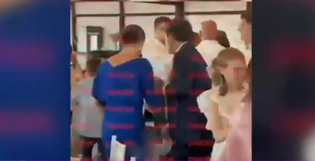 Foto reprezentând președintele nicușor surprins - Știri România