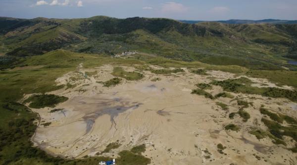 Vizual pentru vulcanii noroioşi scanaţi pe Top10stiri.ro