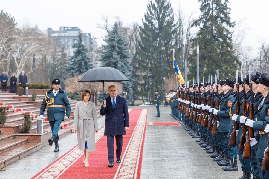Foto reprezentând detalii vizita premierului - Știri România