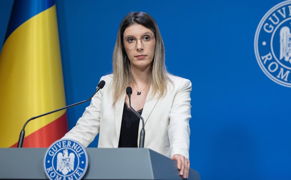 Foto reprezentând diana buzoianu restructurarea - Știri România