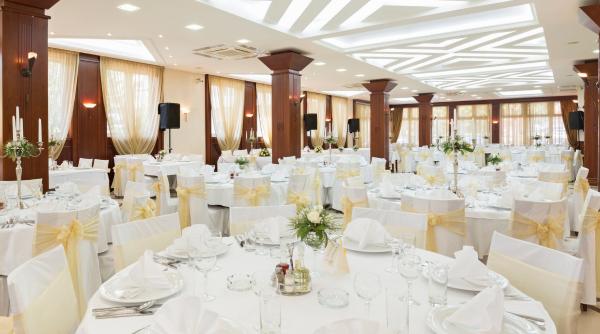 Vizual pentru restaurantele obligate raporteze pe Top10stiri.ro