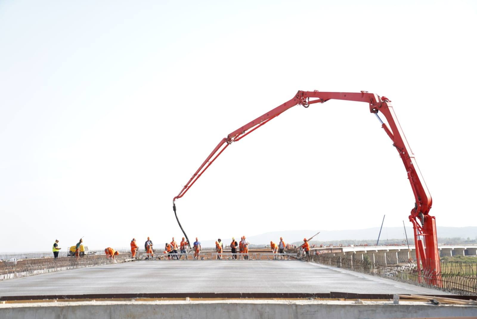 Foto reprezentând Şeful cnair vizitat - Știri România