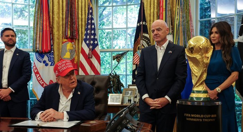 donald trump tragerea - Imagine ilustrativă