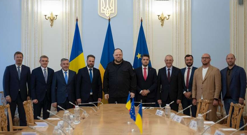 Foto reprezentând președintele radei supreme - Știri România