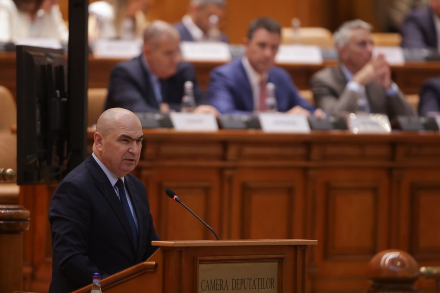 Foto reprezentând guvernul bolojan erodează - Știri România