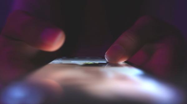 Imagine despre bărbat vândut chipul - Top10stiri.ro