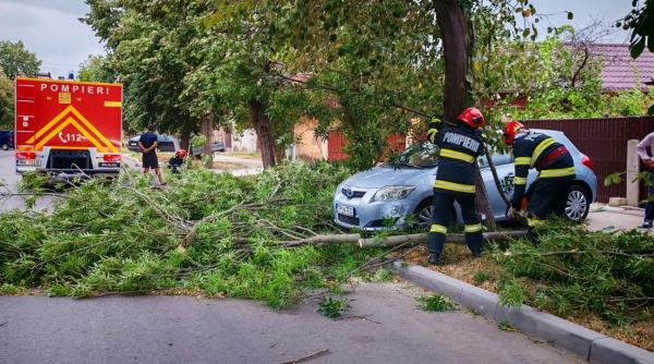 furtuni violente bucurești - Imagine ilustrativă
