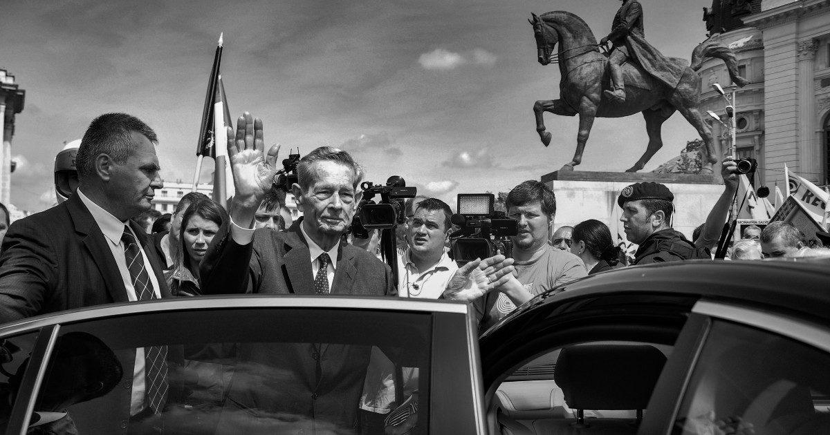 Foto reprezentând familia regală publicat - Știri România