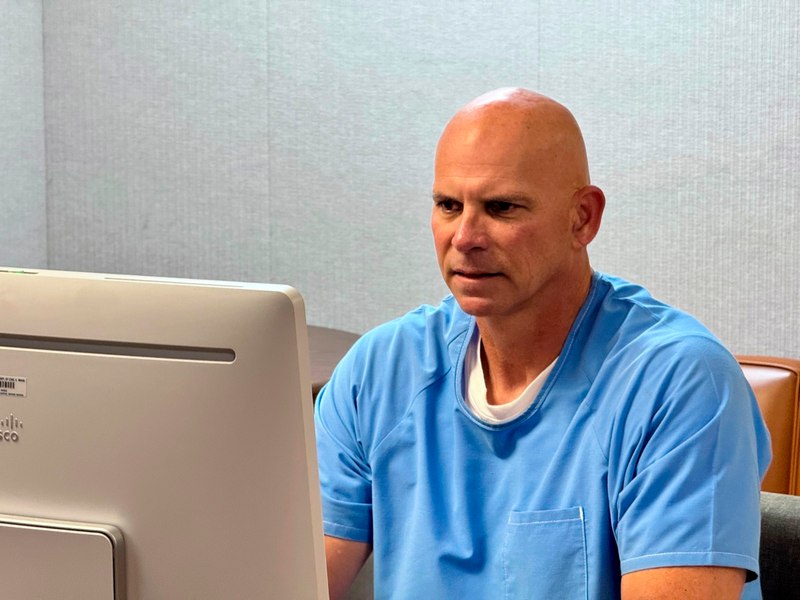 Imagine despre frații menendez eliberați - Top10stiri.ro