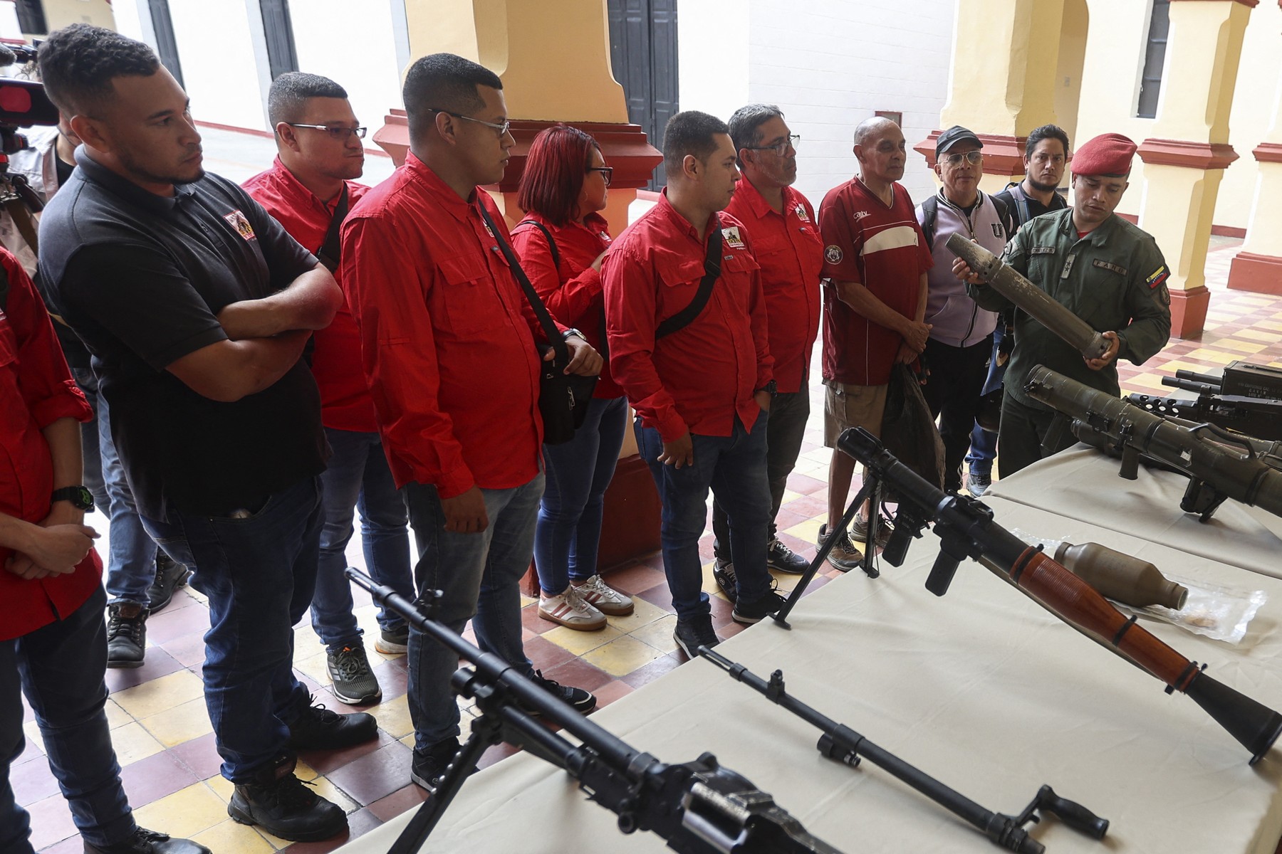 Vizual pentru trei distrugătoare americane pe Top10stiri.ro