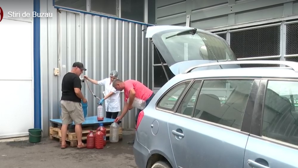 cozi conducta roșii - Imagine ilustrativă