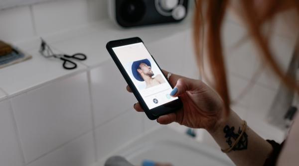 Vizual pentru nouă aplicație întâlniri pe Top10stiri.ro