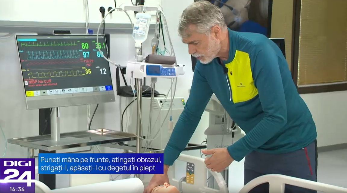 Foto reprezentând salvator prim ajutor - Știri România