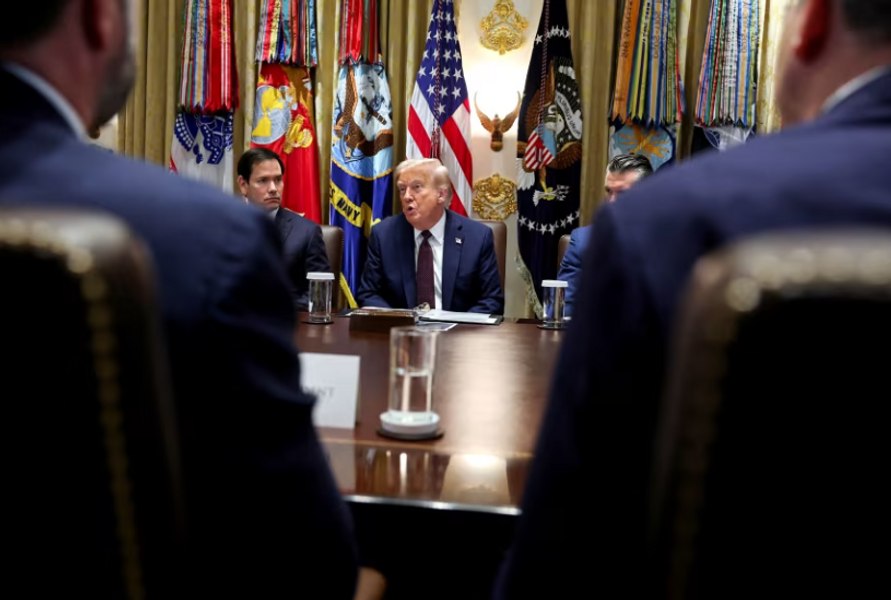 Foto reprezentând trump promite cere - Știri România