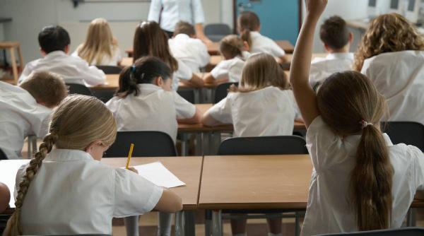 Foto reprezentând sindicaliștii educație amenință - Știri România