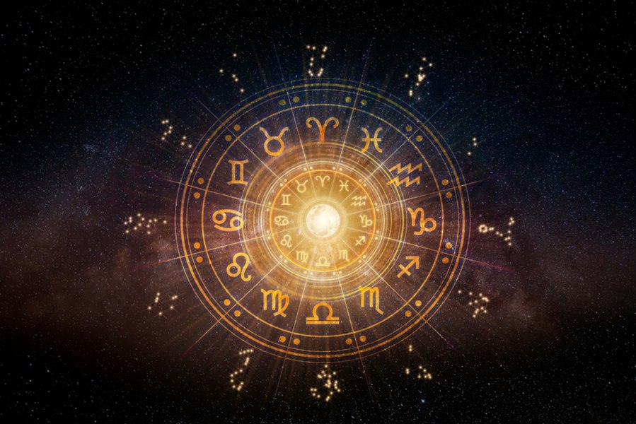Foto reprezentând horoscop sâmbătă august - Știri România
