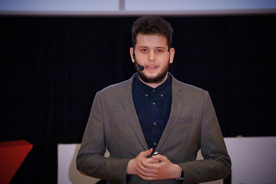 Foto reprezentând povestea nobel puștiului - Știri România