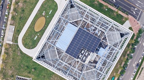 Vizual pentru prima clădire ultra pe Top10stiri.ro