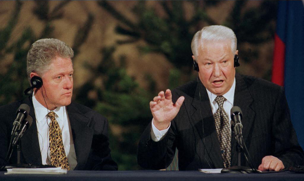 Foto reprezentând certificatul deces nato - Știri România