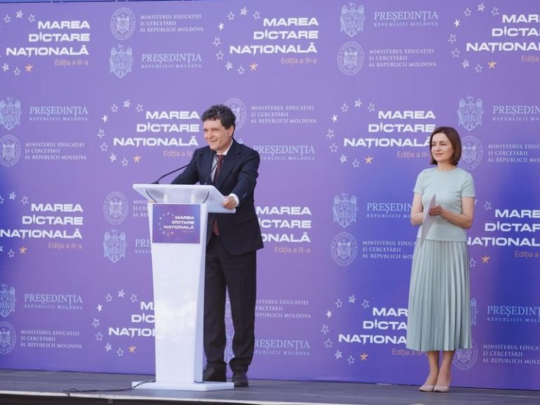 Vizual pentru nicușor ziua limbii pe Top10stiri.ro