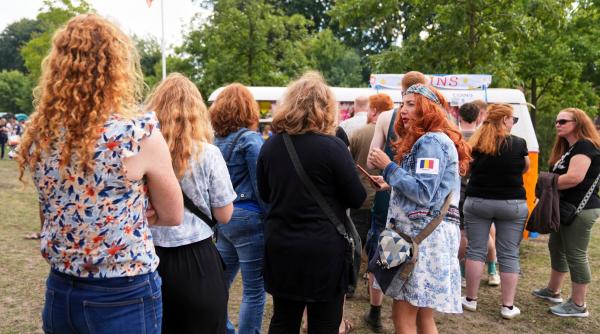Festivalul roşcaţilor a atras mii de persoane în Olanda. Oameni din peste 80 de ţări au venit la "Redhead Days"