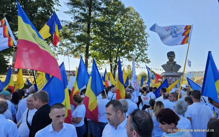 Foto reprezentând serbările Țebea memoria - Știri România