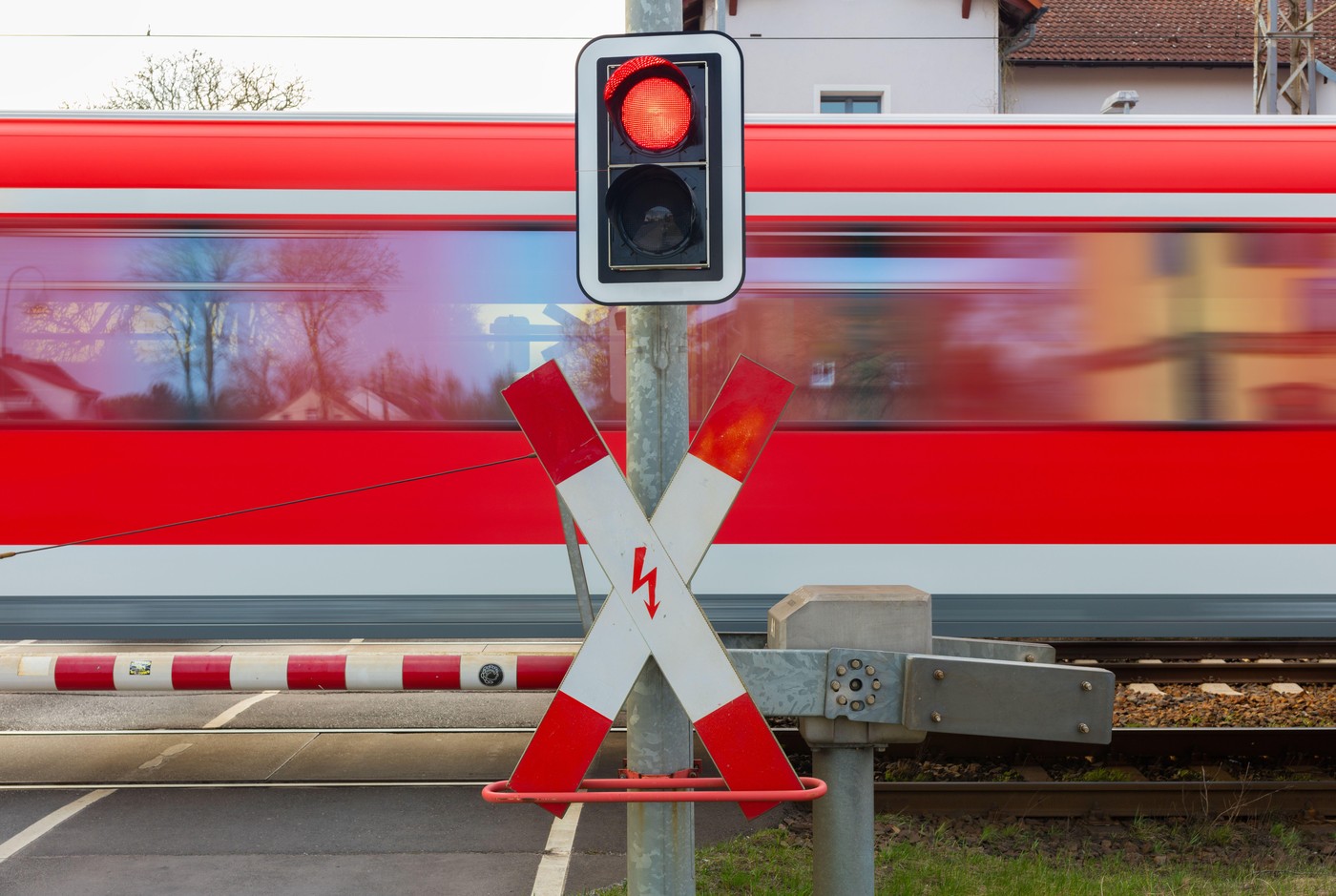 O refugiată ucraineană a fost ucisă în Germania după ce a fost împinsă sub roțile unui tren