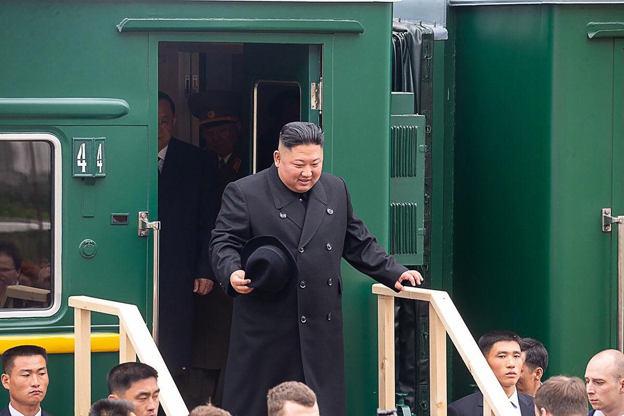 Detalii despre cum călătorește Kim Jong-un în China. Trenul lent din Coreea de Nord care e în centrul propagandei Phenianului