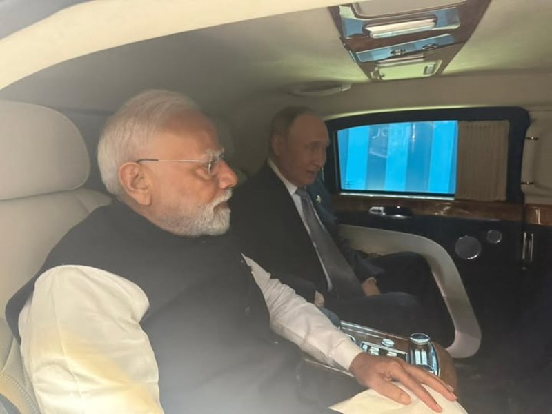 Putin l-a plimbat cu limuzina sa blindată pe premierul indian la summitul din China. „Conversațiile cu el sunt profunde”
