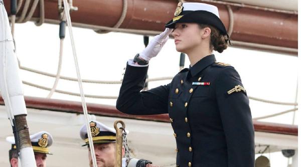 Ultima etapă a formării militare: prințesa Leonor se pregătește să devină pilot. „Sunt dornică să învăț, dar treptat”