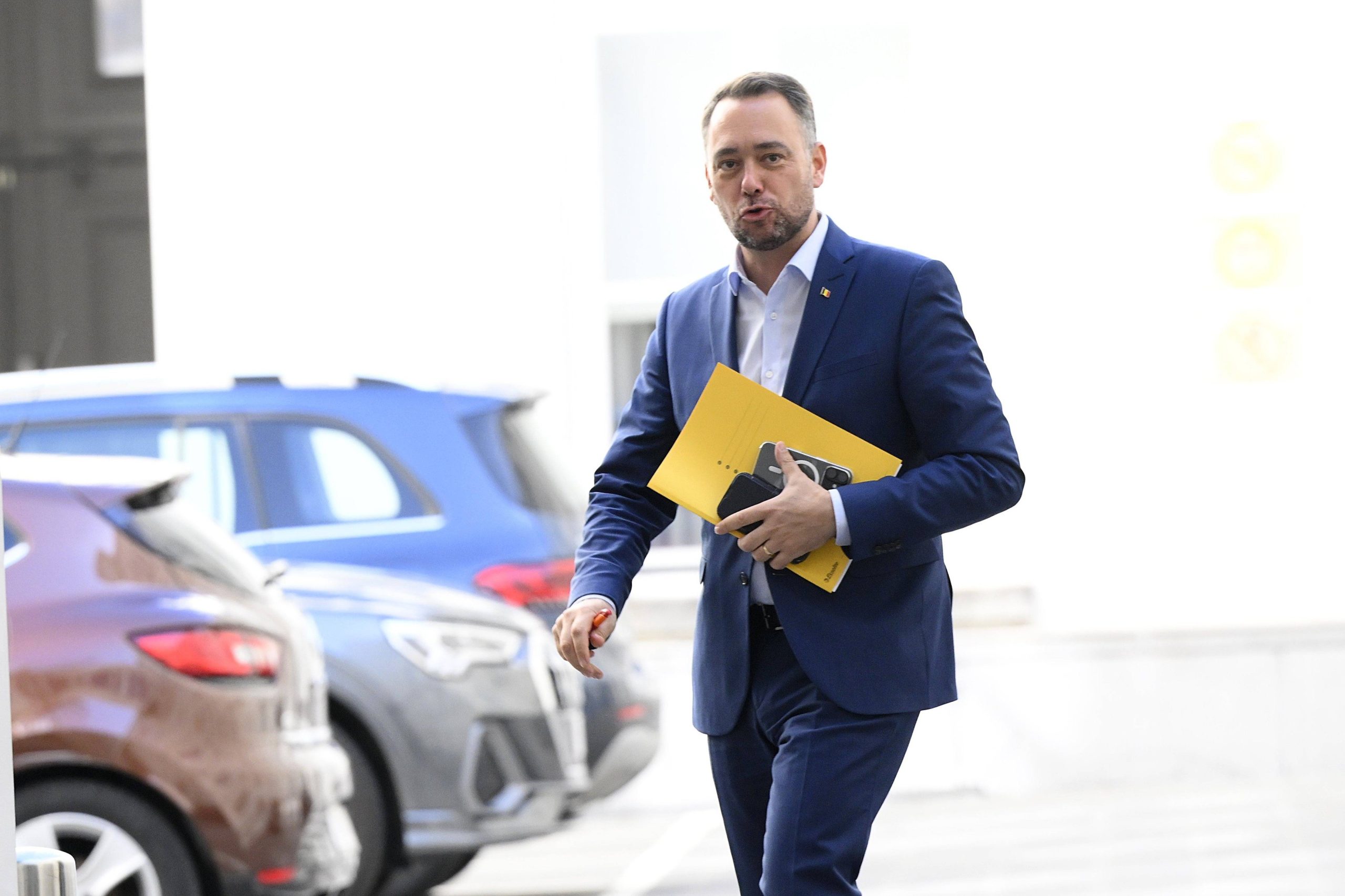 Vizual pentru belgia recunoaşte statul pe Top10stiri.ro
