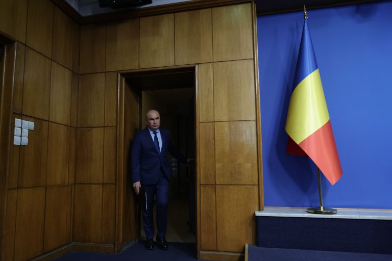 Foto reprezentând spus bolojan partenerilor - Știri România