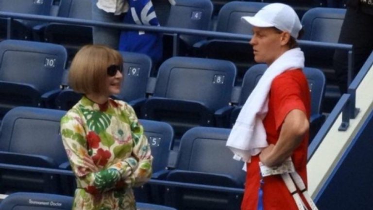 Foto reprezentând cine femeia sinner - Știri România