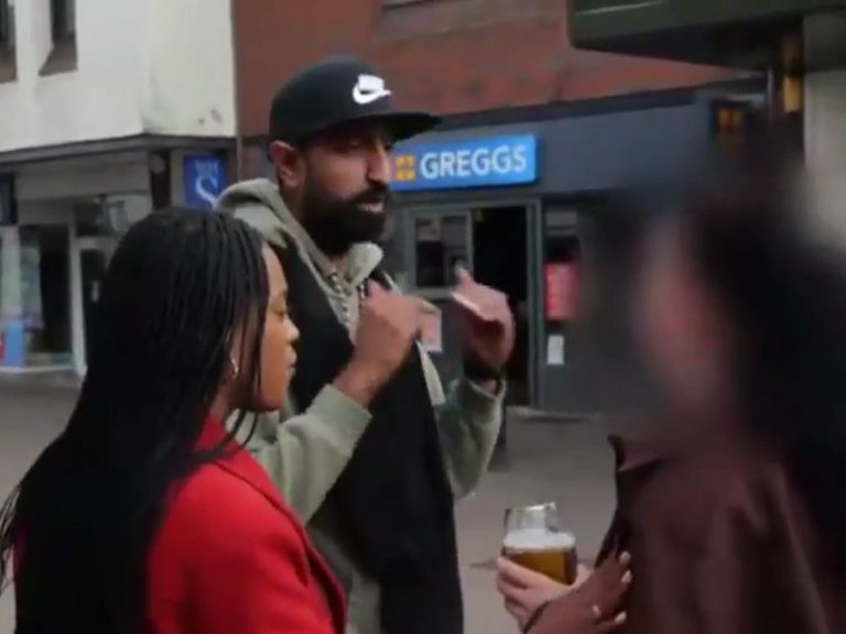 Vizual pentru maimuțe murdare salvați pe Top10stiri.ro