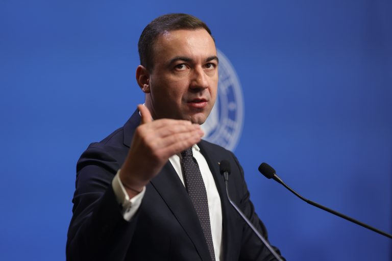 Vizual pentru bogdan ivan românia pe Top10stiri.ro